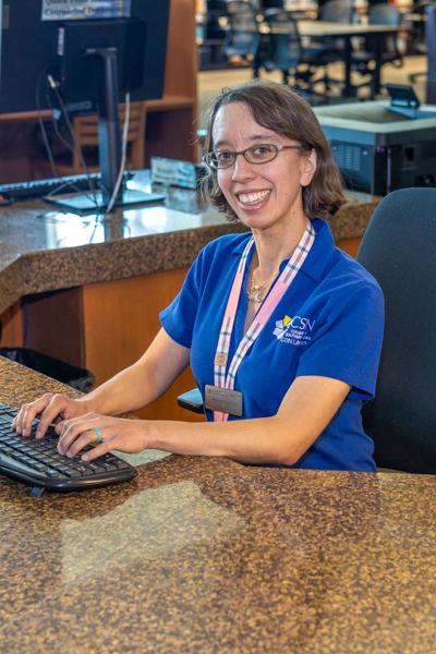 A photo of a CSN librarian at the West Charleston desk